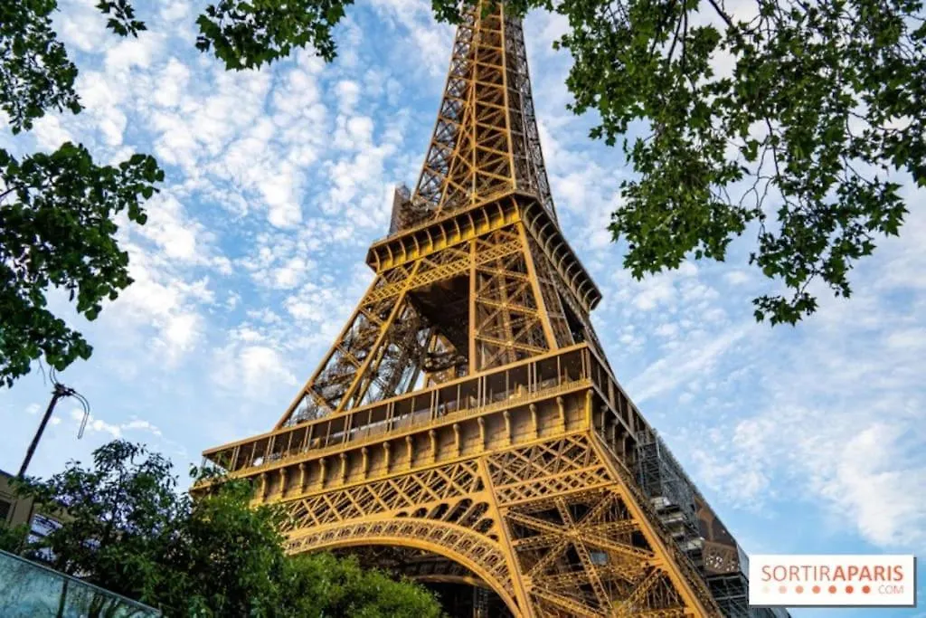 Apartment Chambre Arc Triomphe Champs Elysees Paris