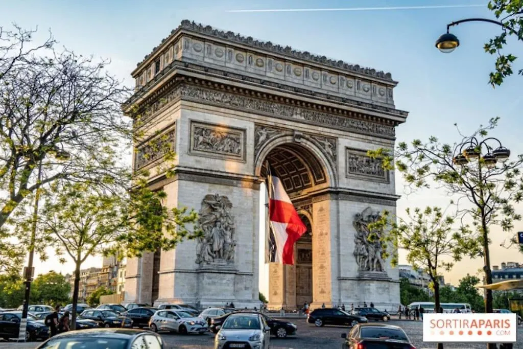 Chambre Arc Triomphe Champs Elysees Paris France