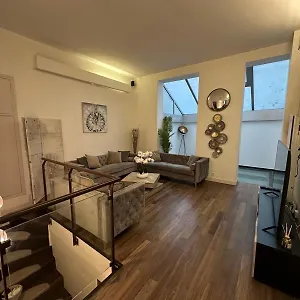 Appartement Les Champs Elysees-125m2 Modern And Spacious, Paris